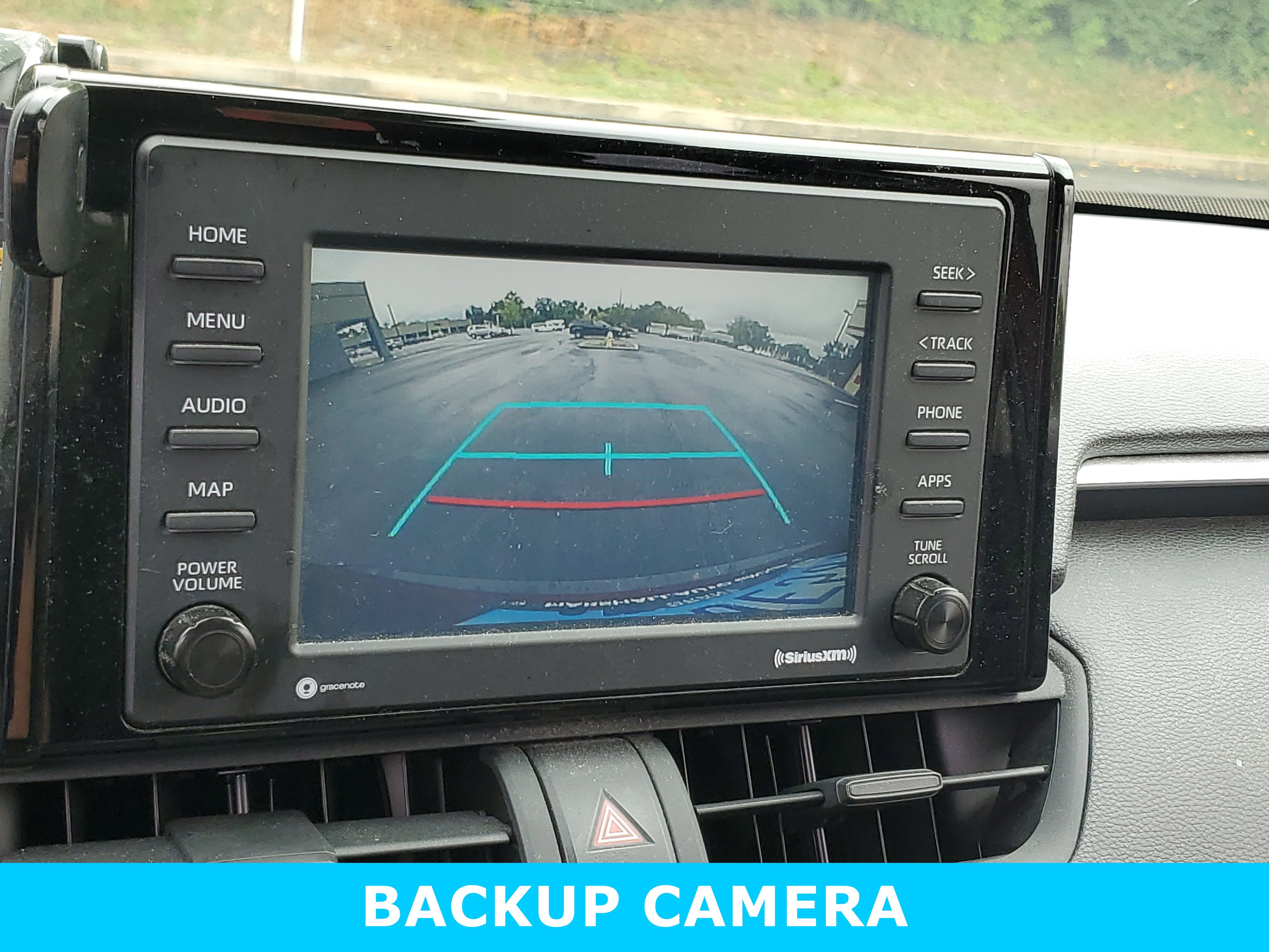 Used 2021 Toyota RAV4 LE image 17