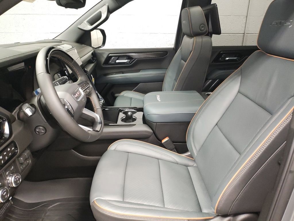 New 2026 GMC Yukon XL AT4 w/ AT4 Premium Plus Package image 24