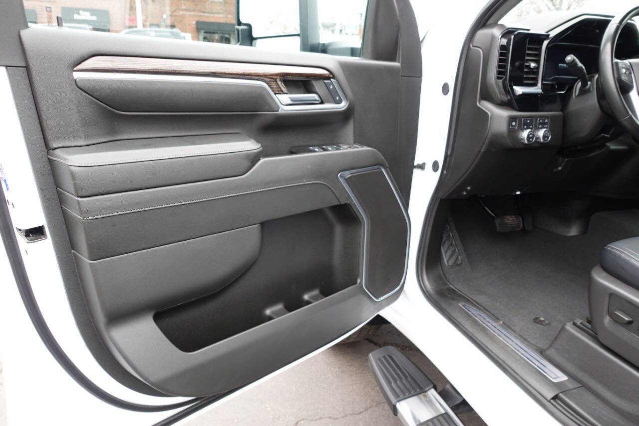 Used 2024 GMC Sierra 2500 SLE image 15
