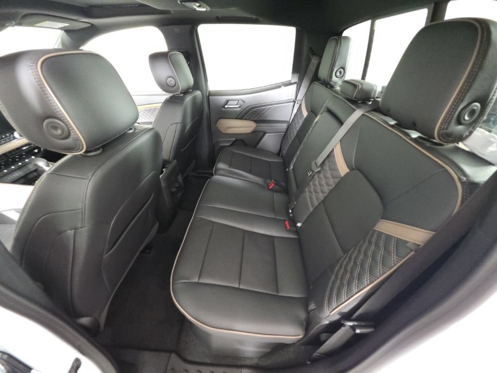 New 2026 GMC Canyon Denali AWD/4WD image 23