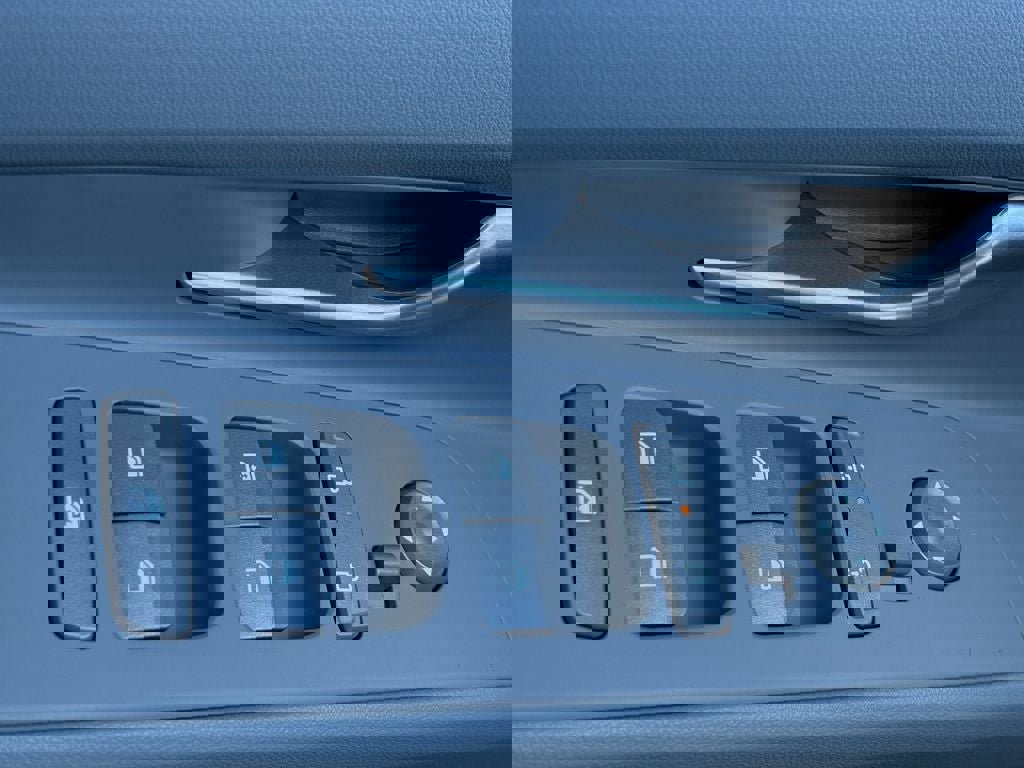 New 2026 Hyundai Elantra Sport image 12