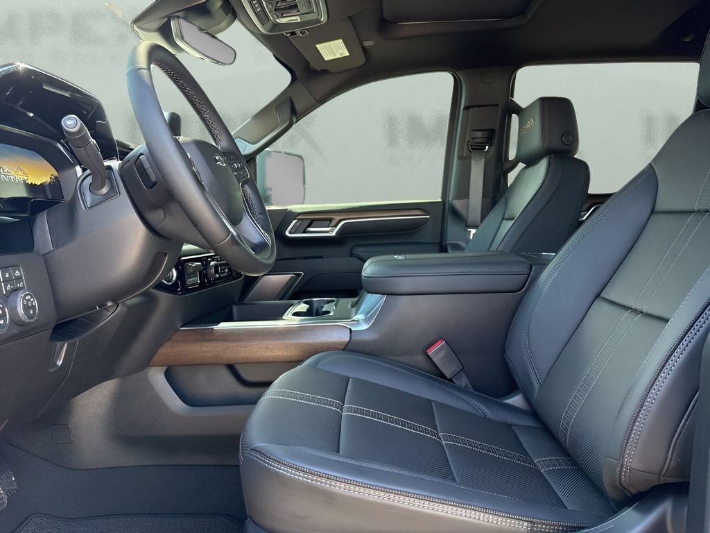 Used 2026 Chevrolet Silverado 2500 High Country w/ High Country Premium Package AWD/4WD image 22
