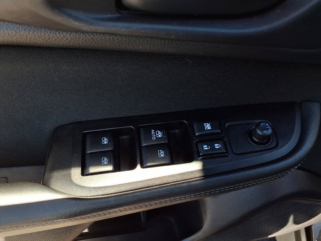 Used 2019 Subaru Outback 2.5i AWD/4WD image 18