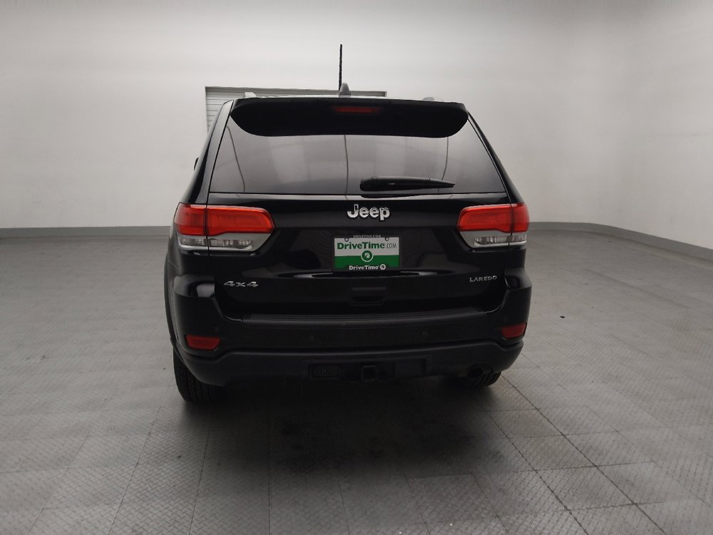 Used 2019 Jeep Grand Cherokee Laredo AWD/4WD image 6