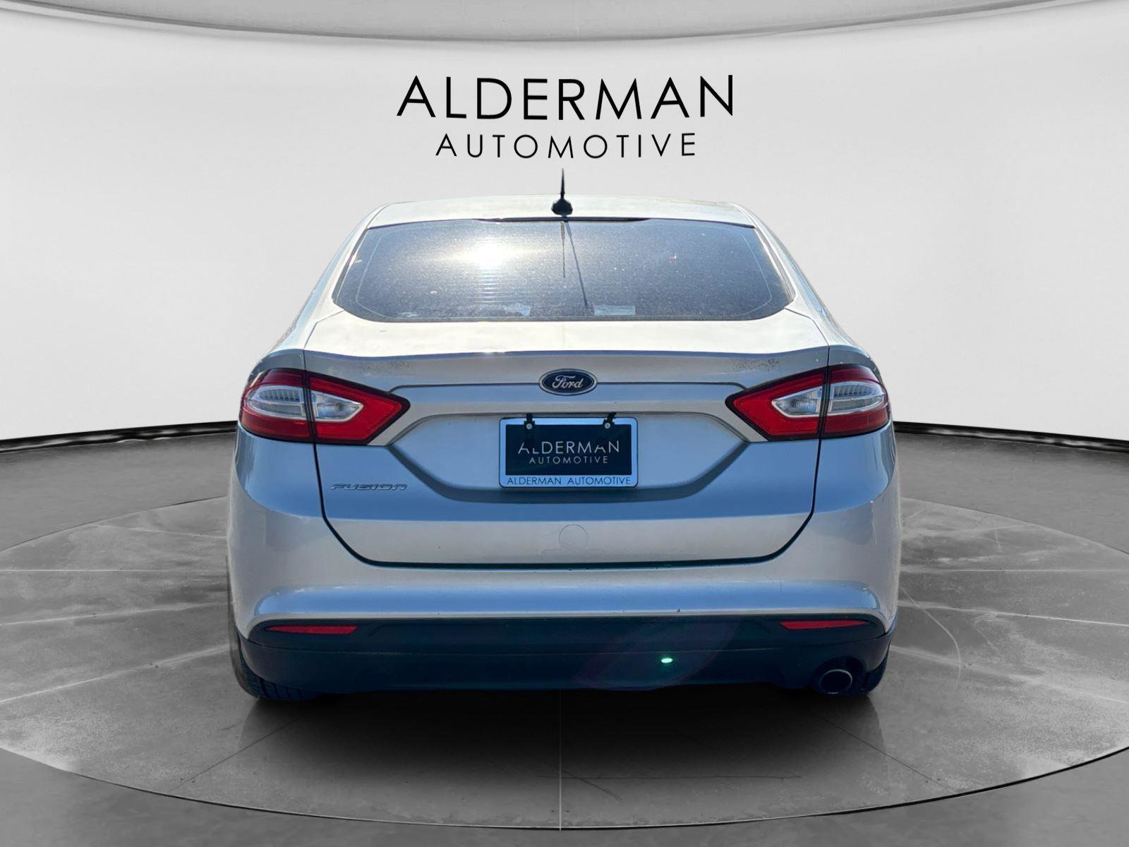 Used 2014 Ford Fusion S FWD image 4