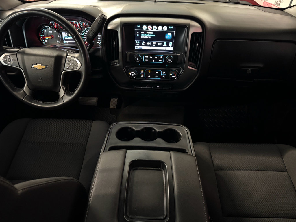 Used 2018 Chevrolet Silverado 1500 LT AWD/4WD image 19