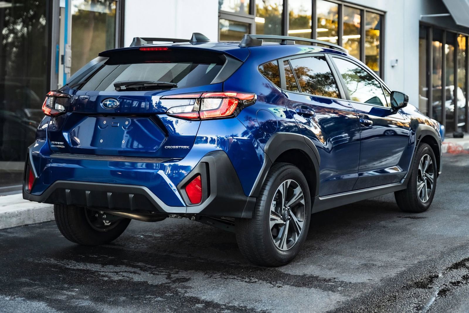 Used 2025 Subaru Crosstrek 2.0i Premium image 9