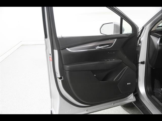 Used 2019 Cadillac XT5 Luxury AWD/4WD image 4