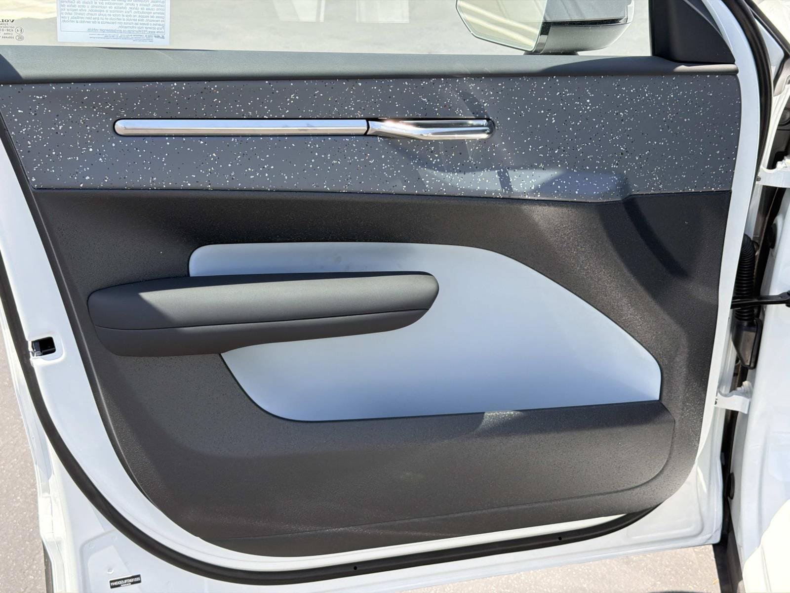 New 2026 Volvo EX30 Ultra AWD/4WD image 11