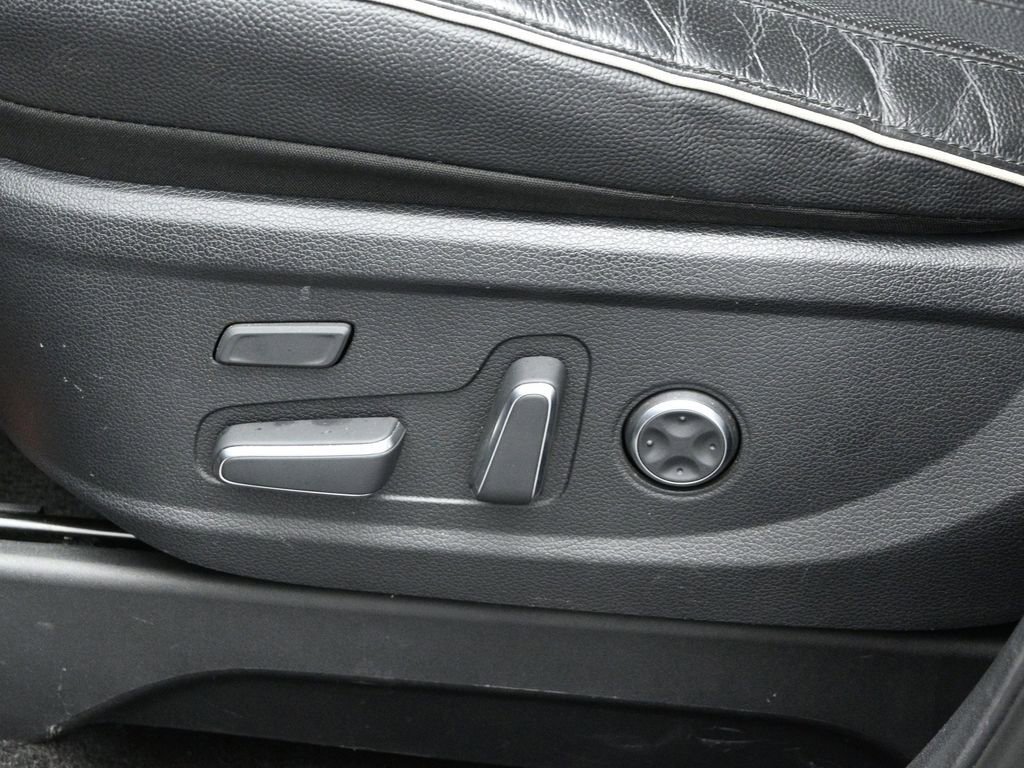 Used 2023 Hyundai Palisade Limited w/ Cargo Package image 10