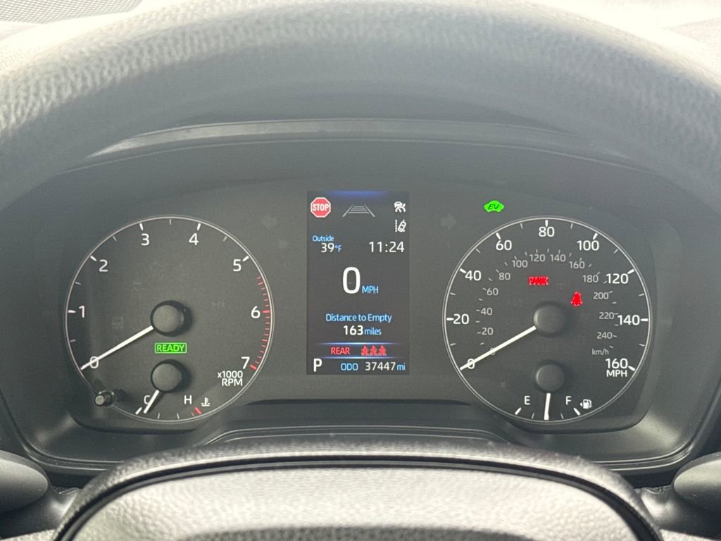 Used 2025 Toyota Corolla LE image 15