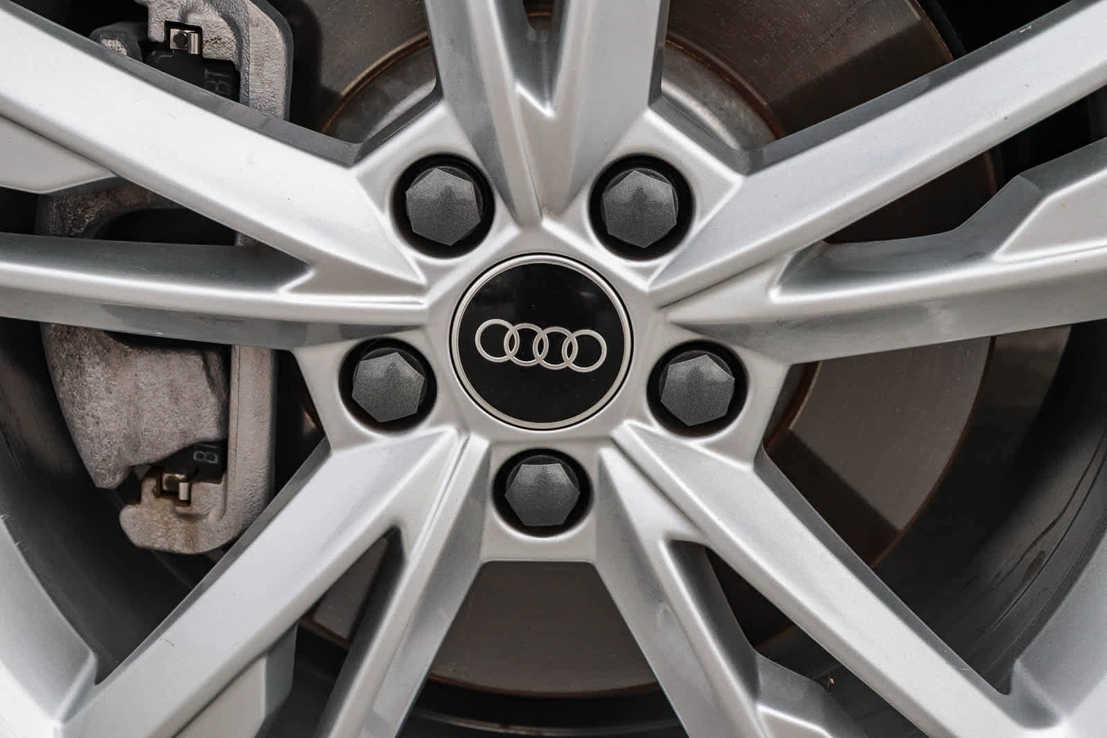 Used 2023 Audi Q3 2.0T Premium w/ 19" Wheel Package image 15