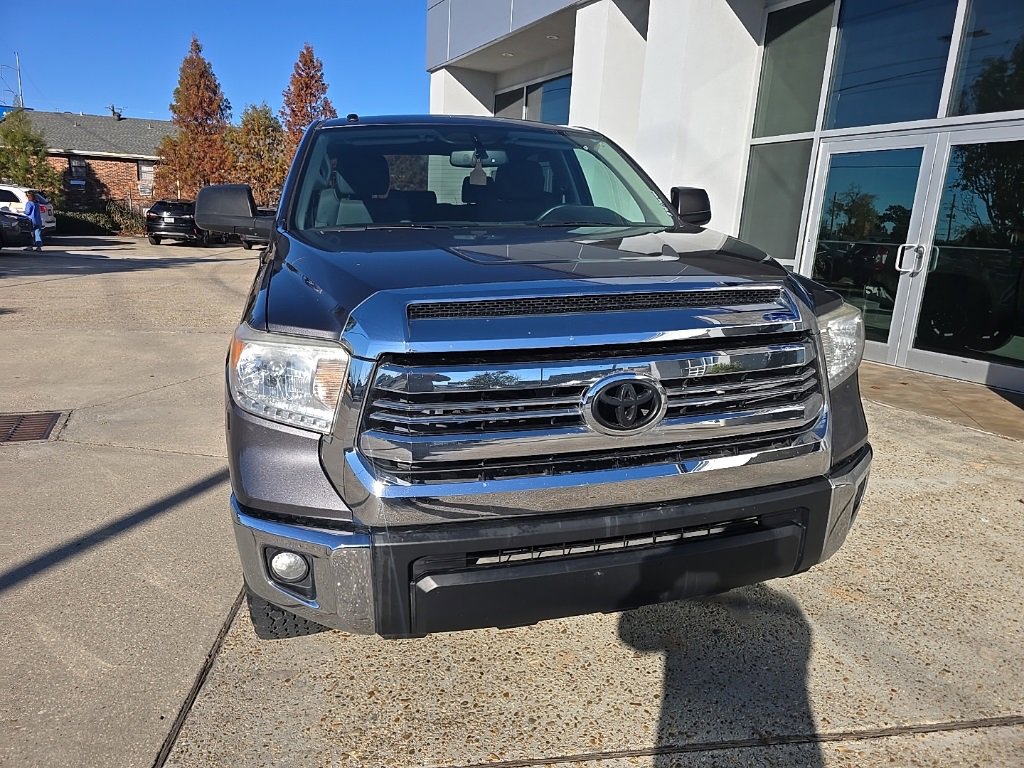 Used 2016 Toyota Tundra SR5 w/ SR5 Upgrade Package image 4