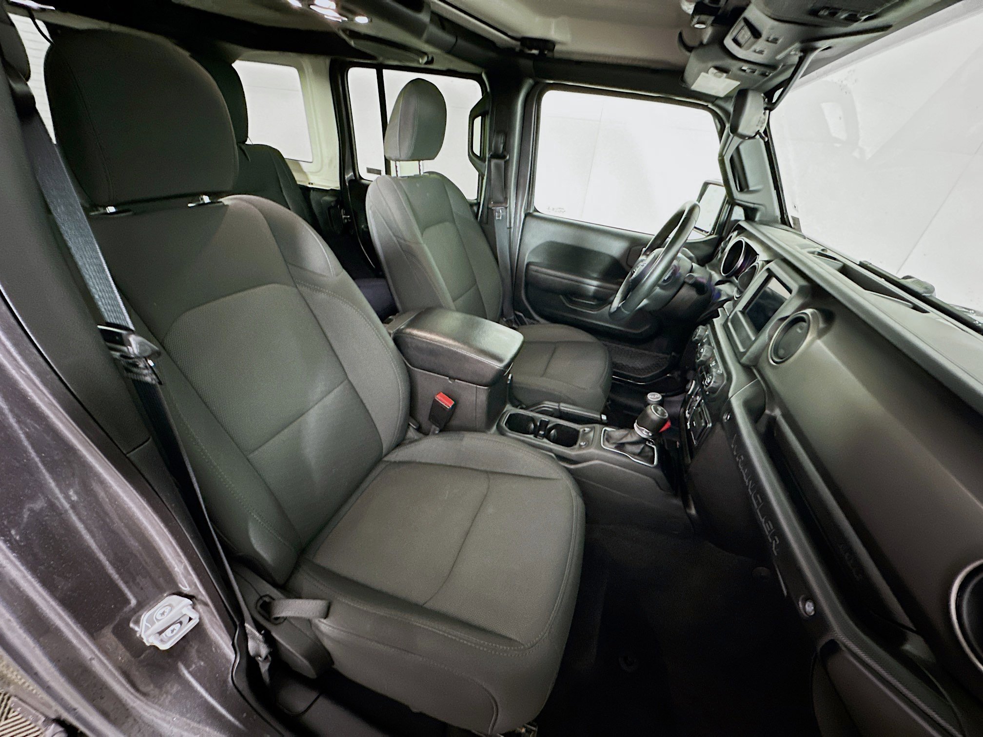 Used 2022 Jeep Wrangler Willys image 28