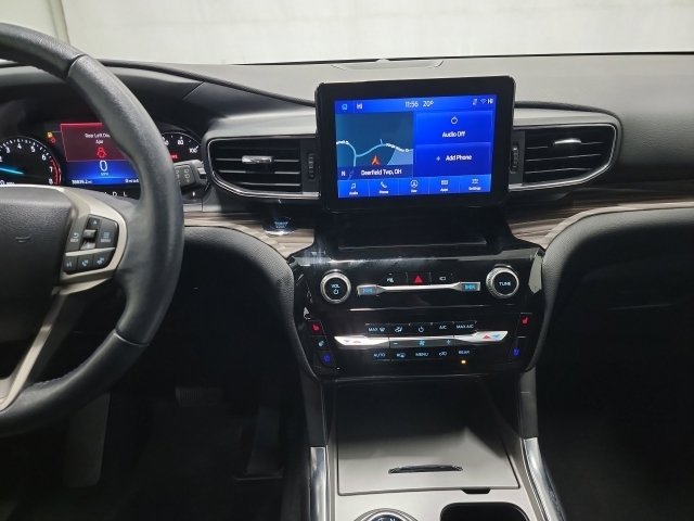 Used 2022 Ford Explorer Limited w/ Equipment Group 301A image 31