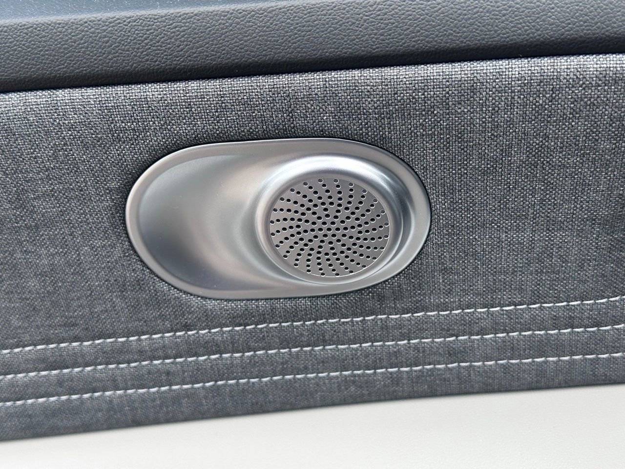 Used 2025 Hyundai Elantra Limited image 25