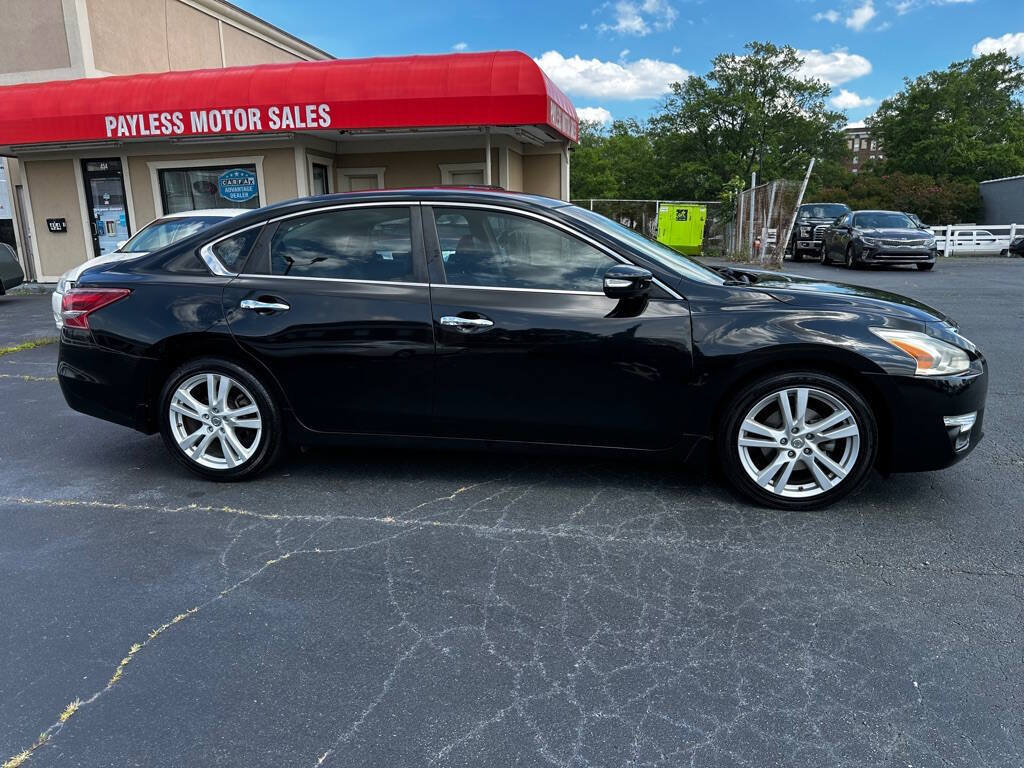 Used 2013 Nissan Altima 3.5 SL w/ Technology Pkg FWD image 8