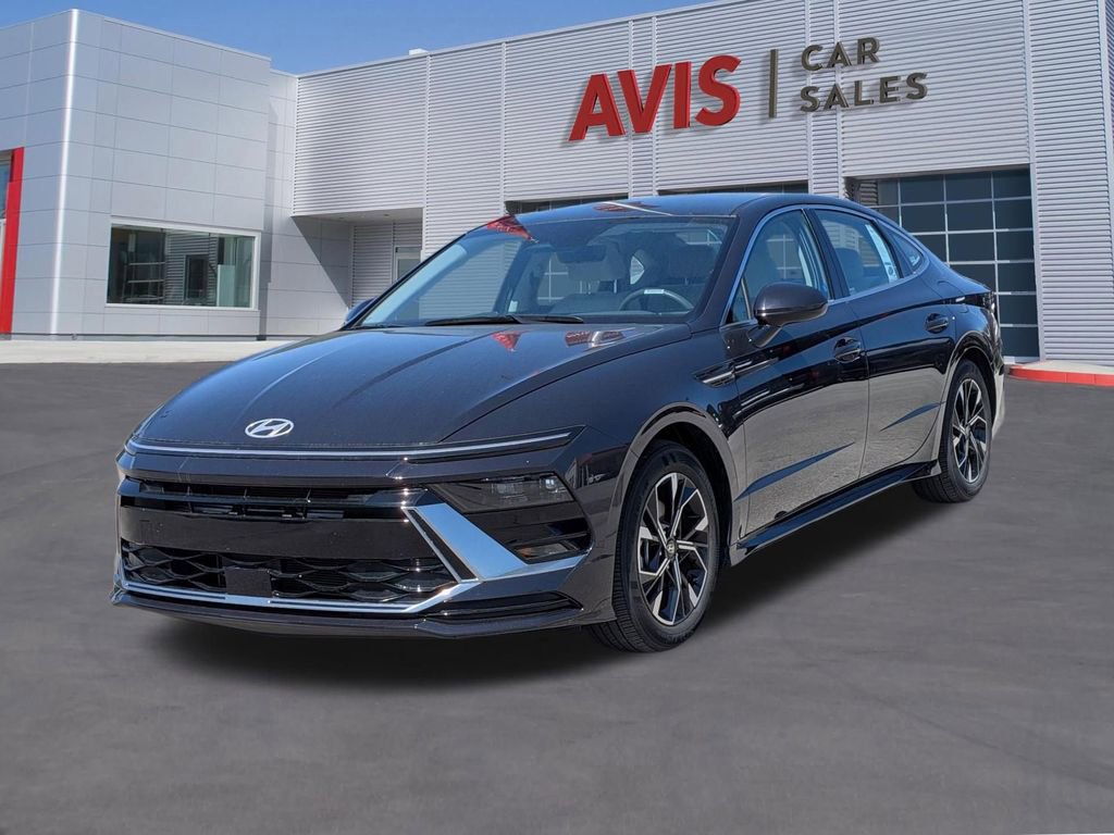 Used 2025 Hyundai Sonata SEL FWD image 1