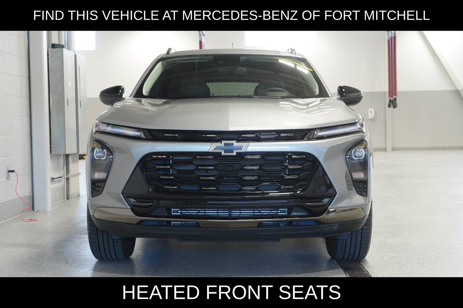 Used 2025 Chevrolet Trax ACTIV w/ Driver Confidence Package image 2