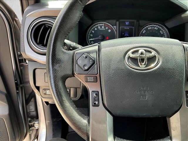 Used 2020 Toyota Tacoma TRD Off-Road AWD/4WD image 19
