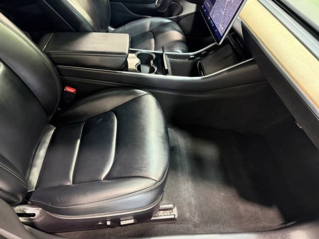 Used 2018 Tesla Model 3 Long Range image 22