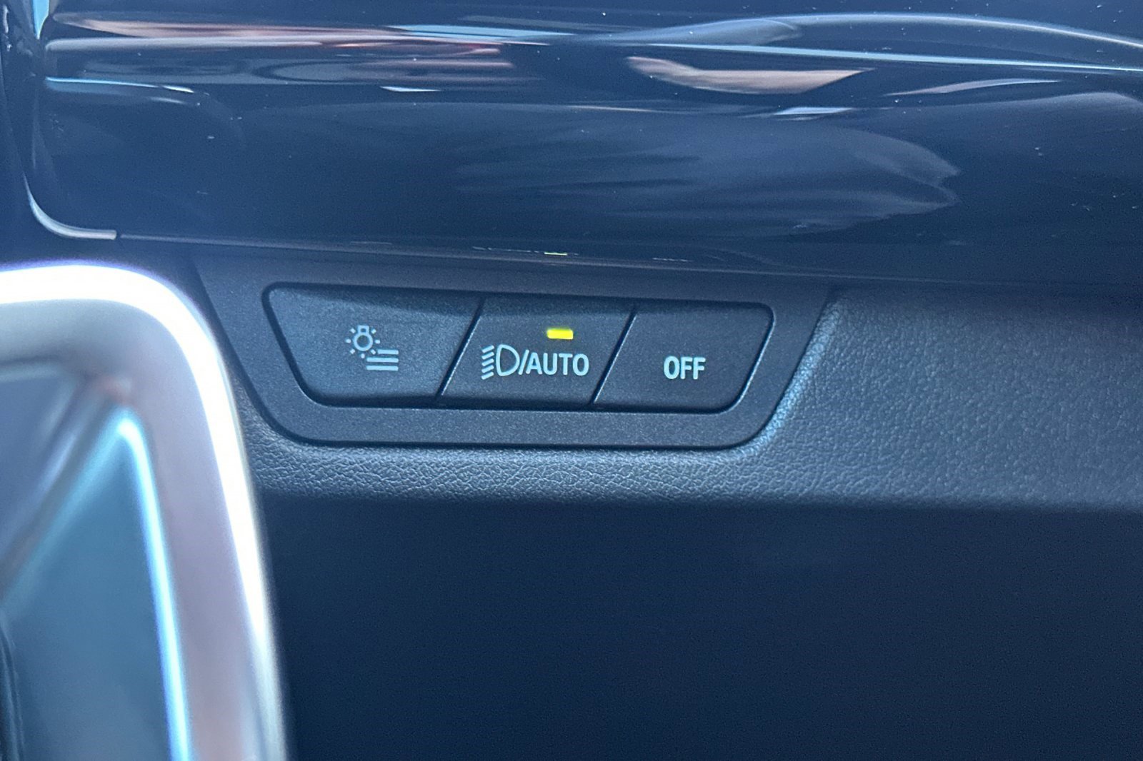 Used 2025 BMW X1 xDrive28i w/ Convenience Package image 37