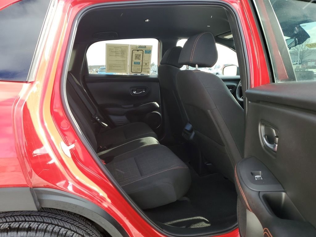 Used 2024 Honda HR-V Sport image 32