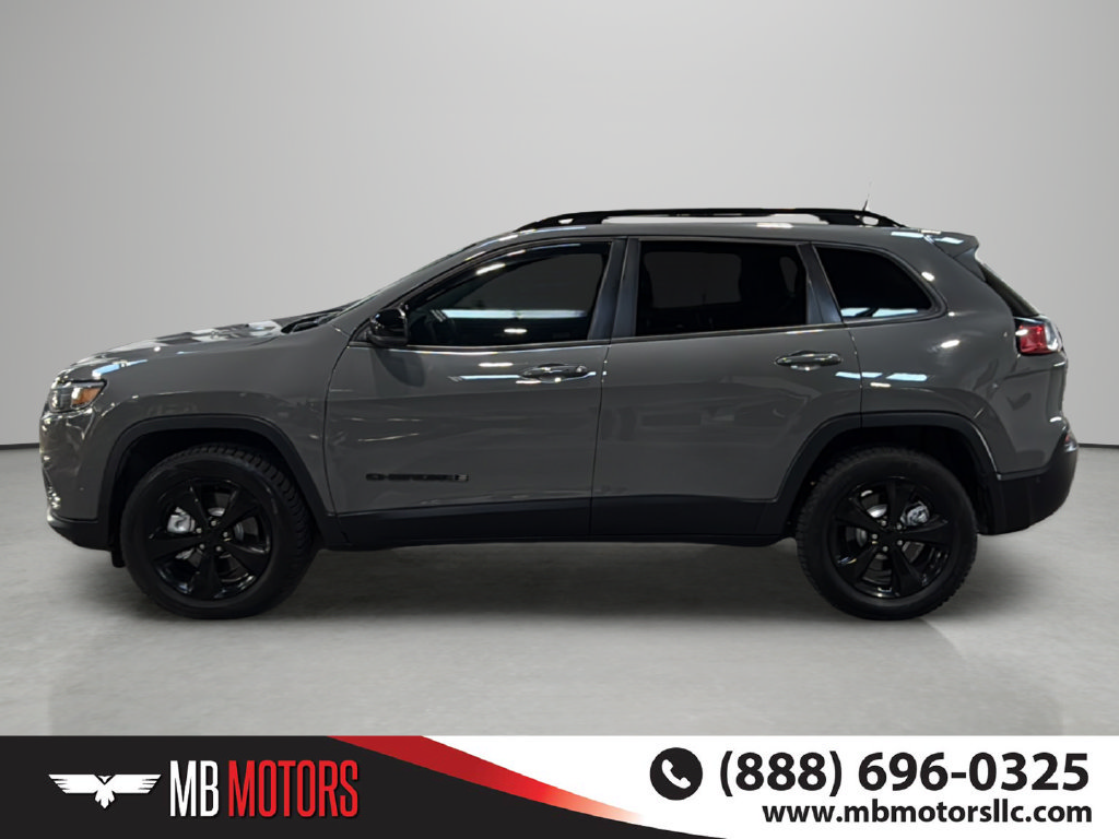 Used 2023 Jeep Cherokee Altitude Lux AWD/4WD image 2