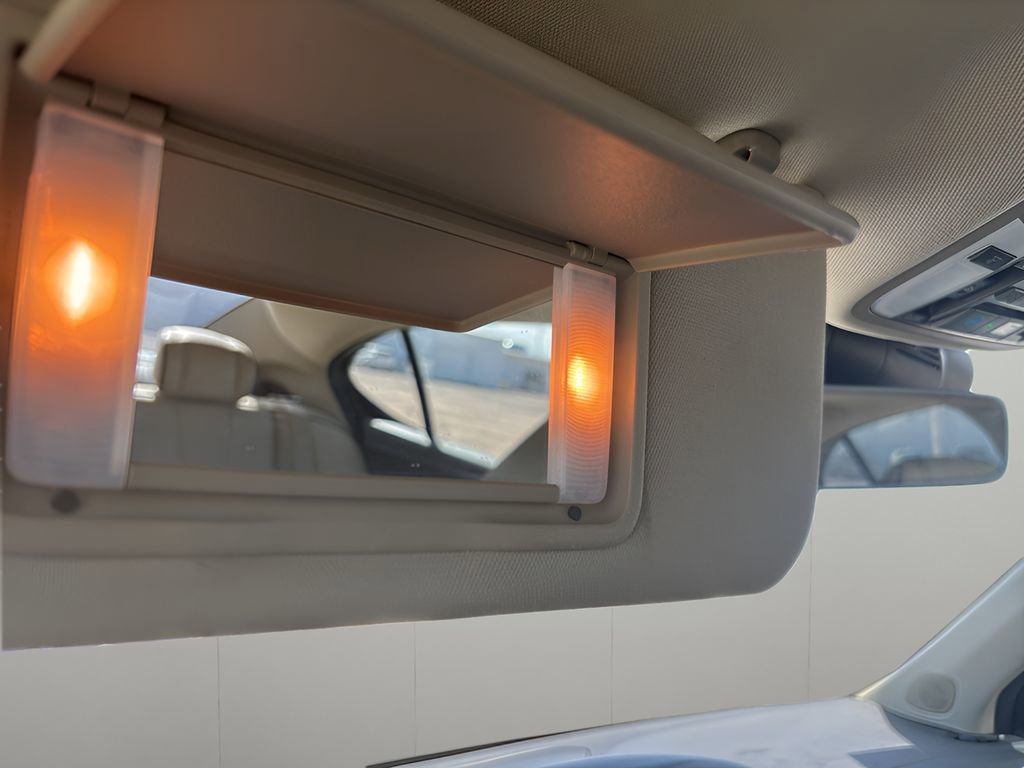 Used 2018 Acura TLX V6 w/ Technology Package image 29