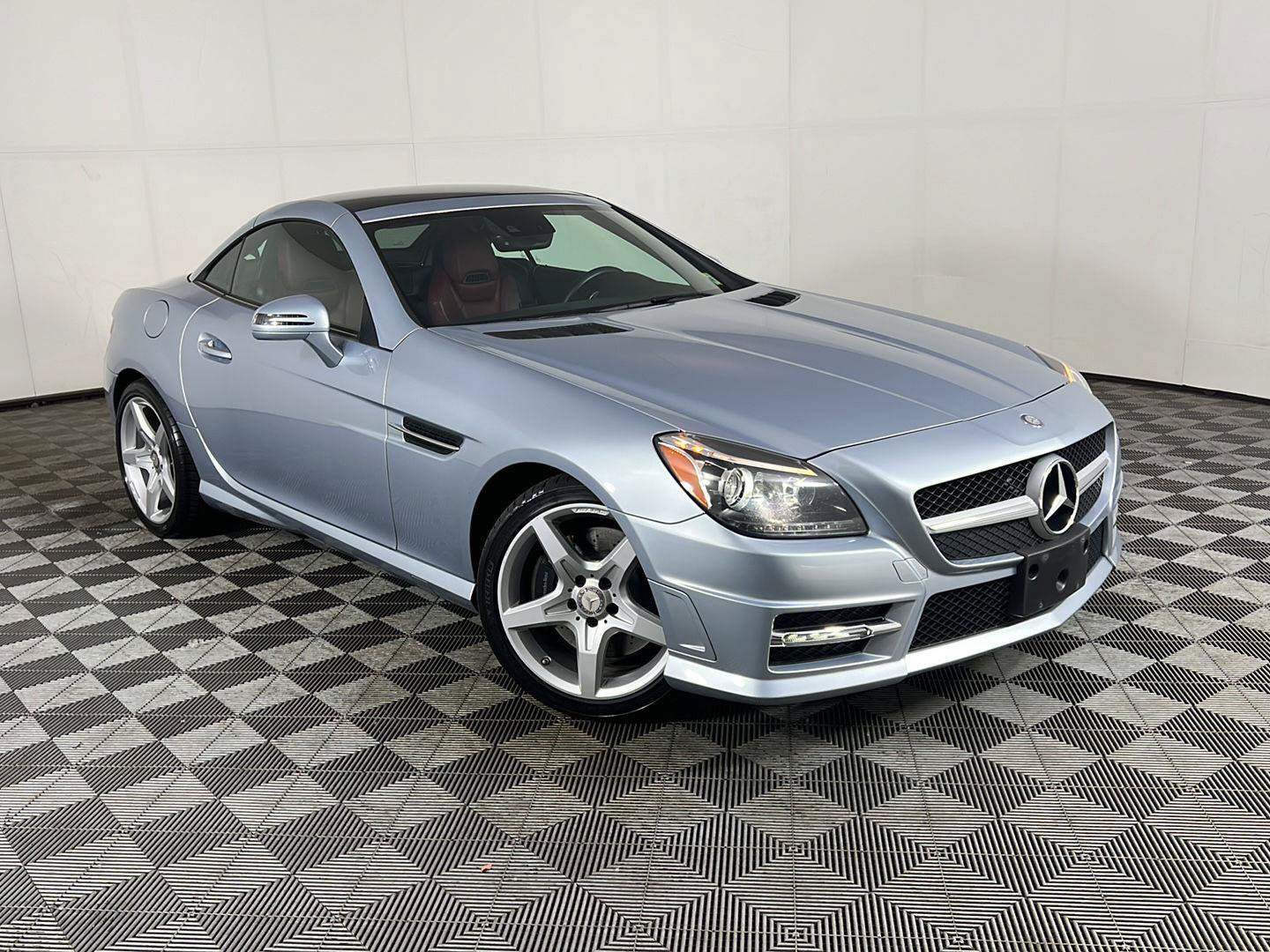 Used 2014 Mercedes-Benz SLK 250 image 13