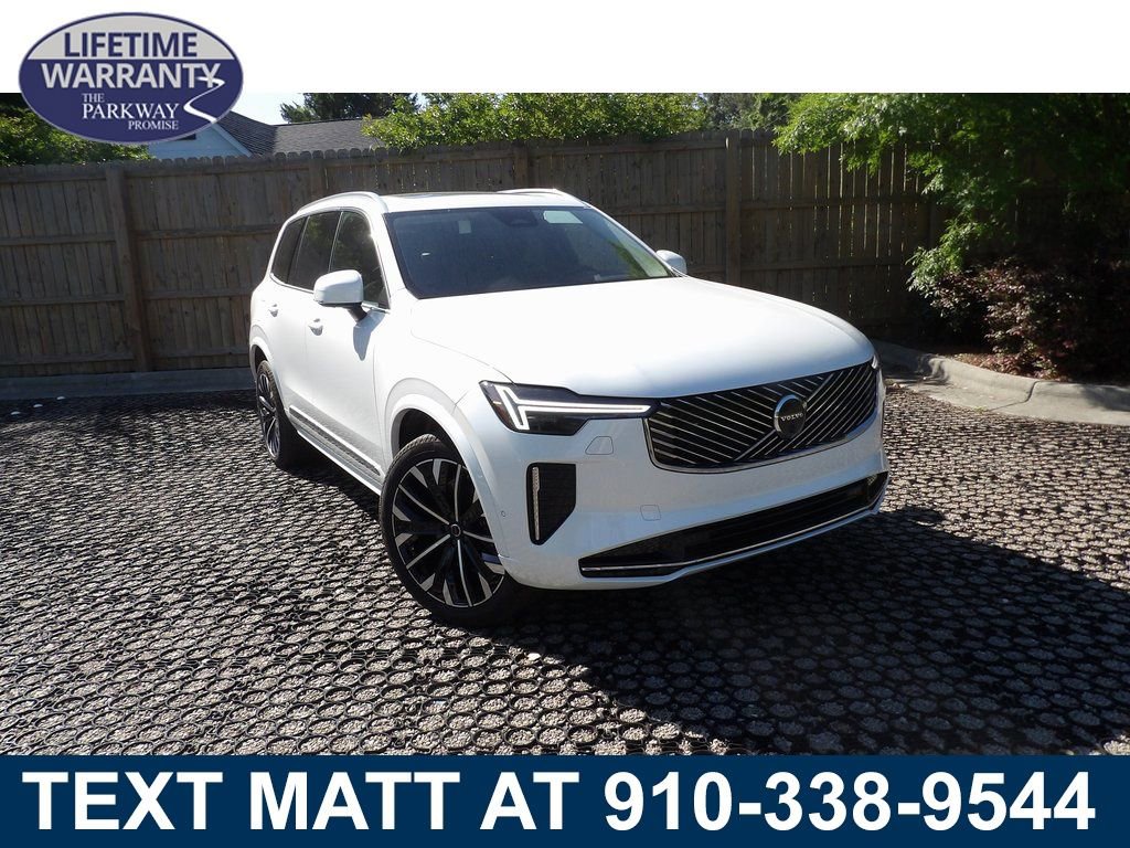 New 2025 Volvo XC90 B6 Plus w/ Protection Package Premier image 1