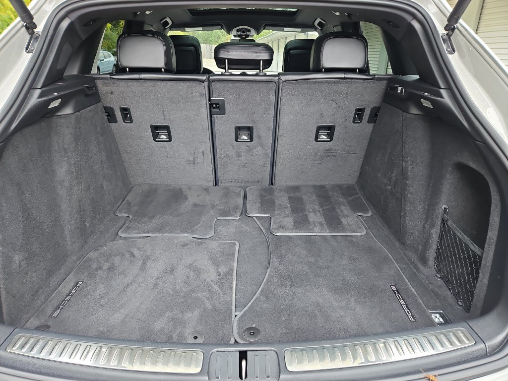 Used 2023 Porsche Macan S AWD/4WD image 37