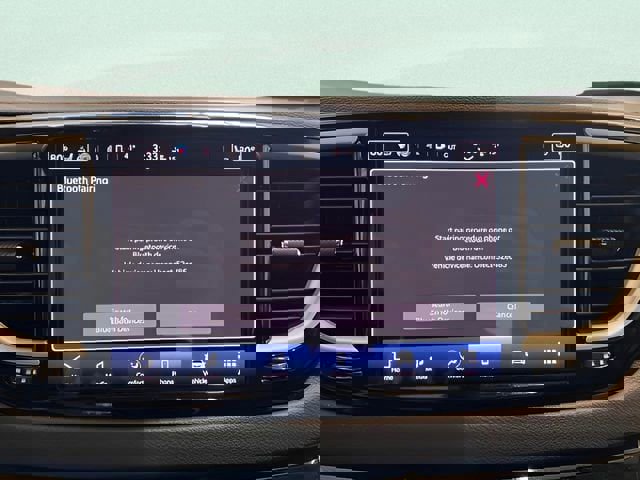 Used 2024 Chrysler Pacifica Touring-L image 31