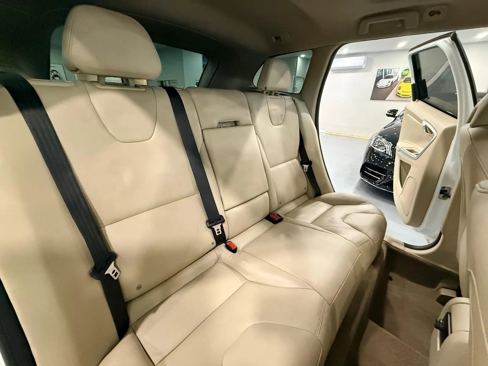 Used 2015 Volvo XC60 T5 Premier image 13