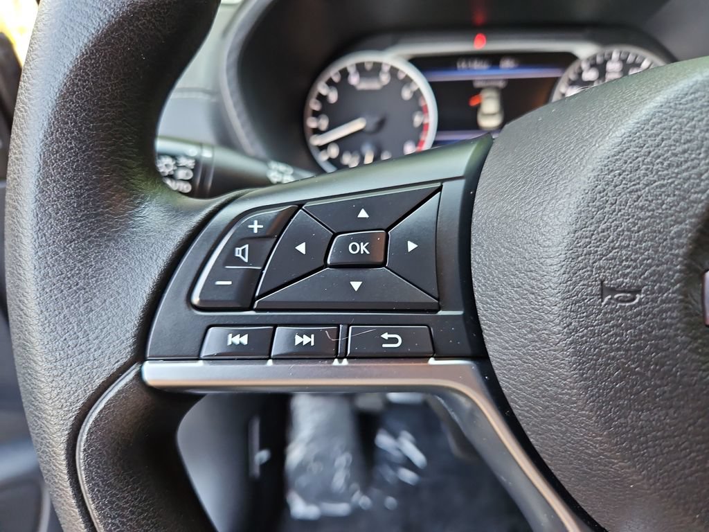 Used 2024 Nissan Sentra SV w/ Lighting Package FWD image 11