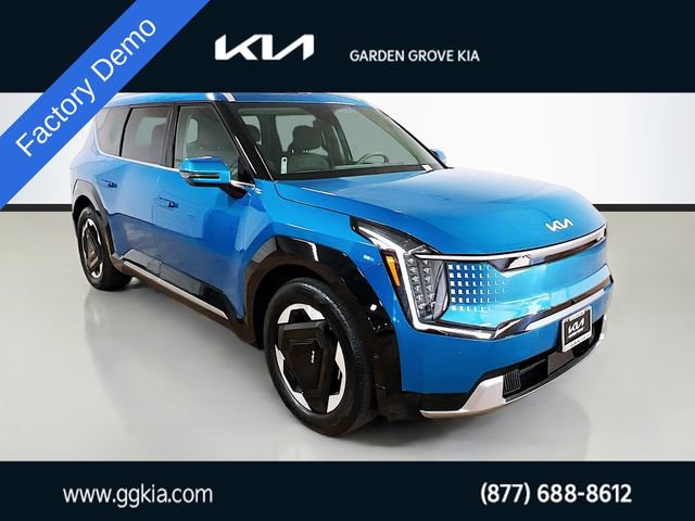 New 2025 Kia EV9 Land
