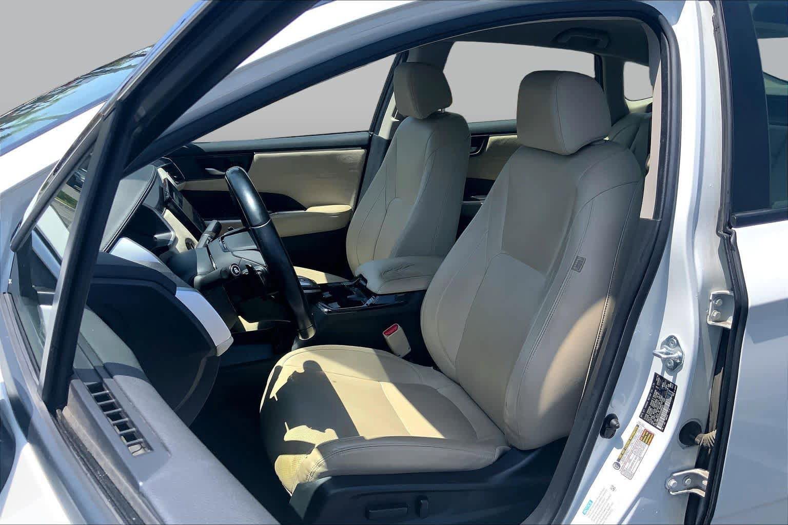 Used 2018 Honda Clarity Touring image 7