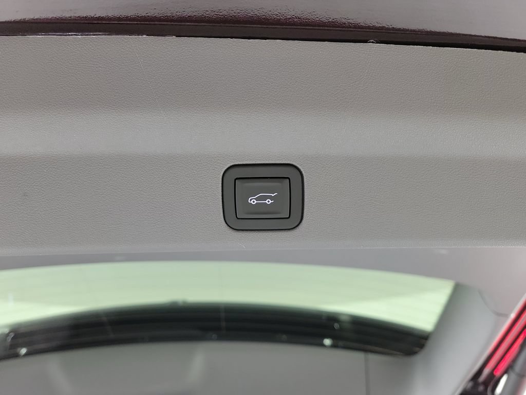 New 2026 Cadillac Escalade IQ Sport 1 w/ LPO, Floor Liner Package AWD/4WD image 8