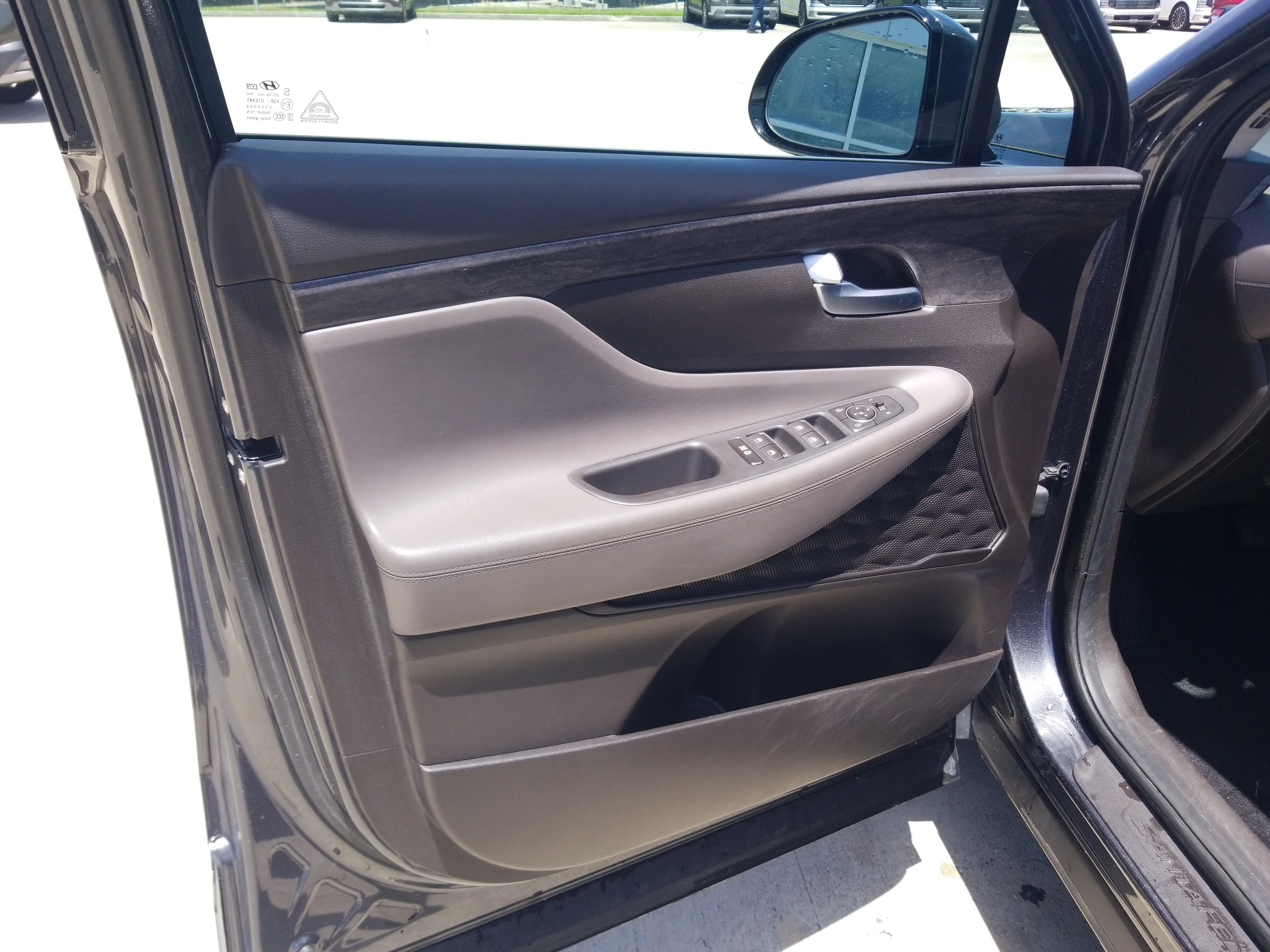 Used 2020 Hyundai Santa Fe SEL FWD image 9