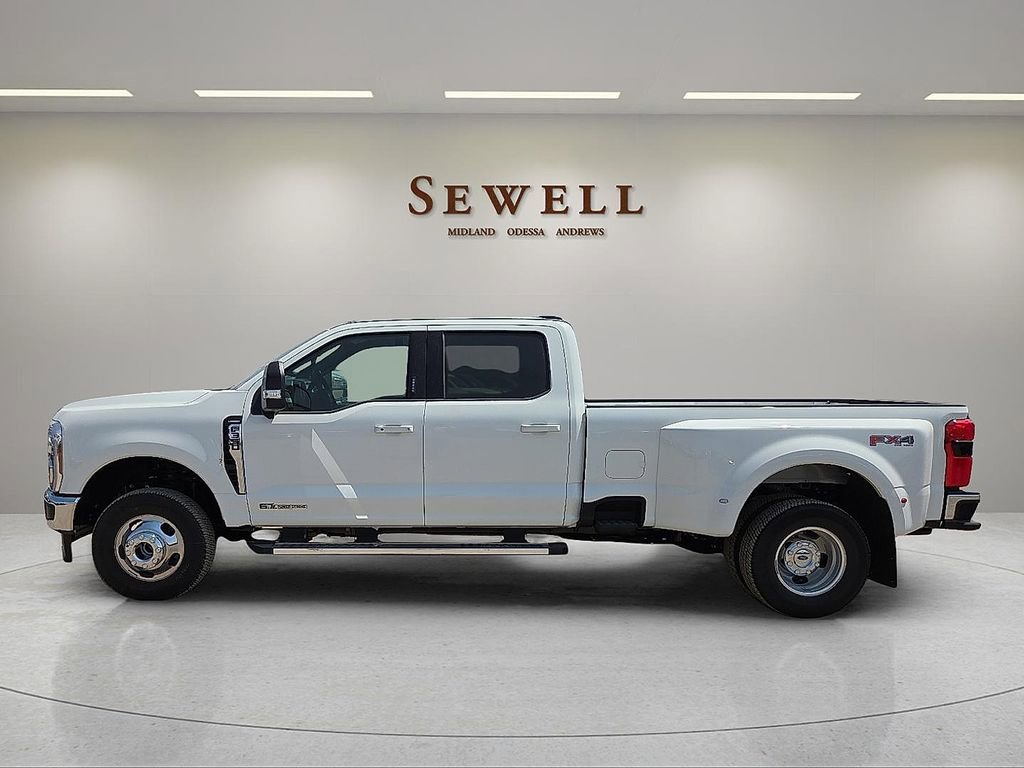 New 2025 Ford F350 Lariat image 2