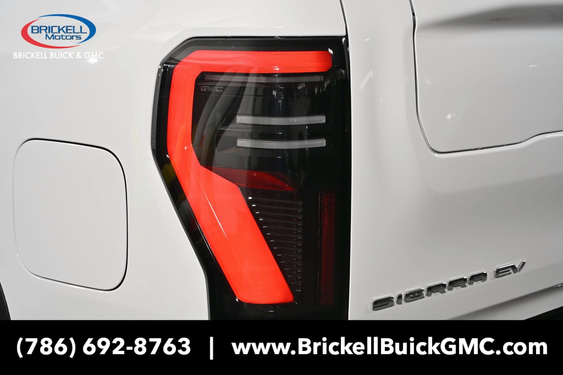 Used 2026 GMC Sierra EV Elevation AWD/4WD image 11