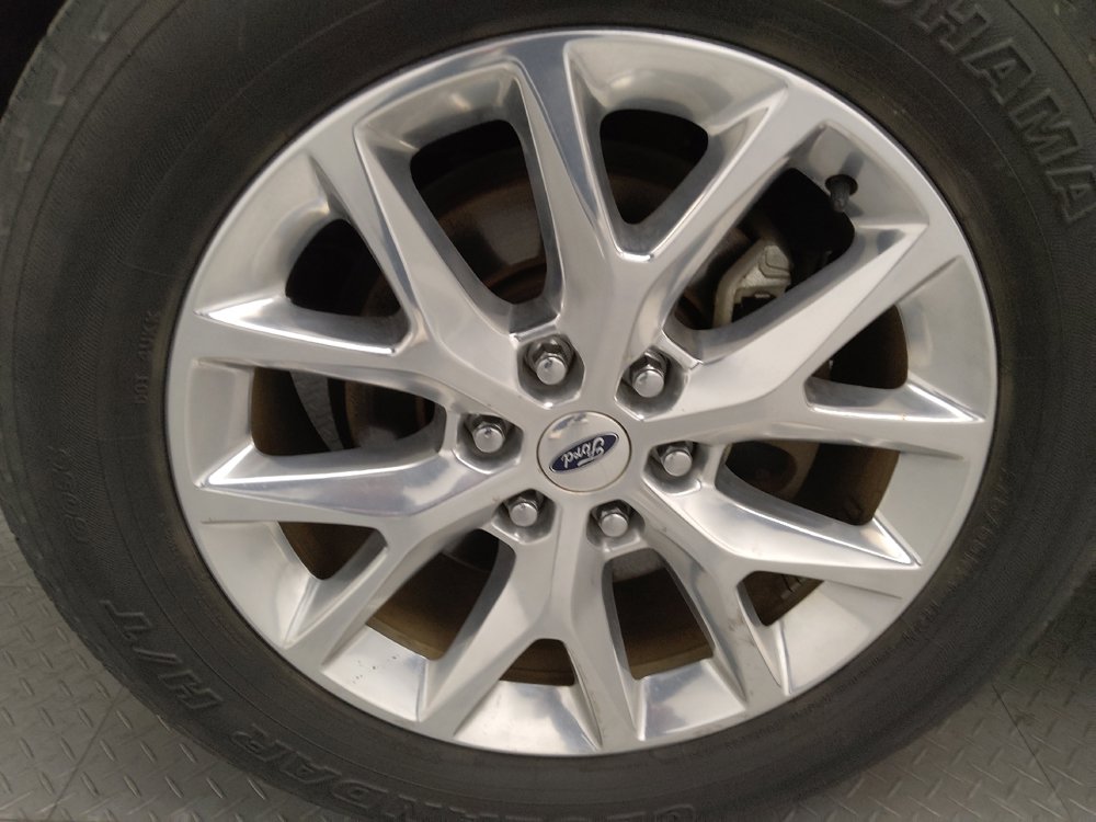 Used 2017 Ford Expedition EL Limited w/ Equipment Group 301A RWD image 31