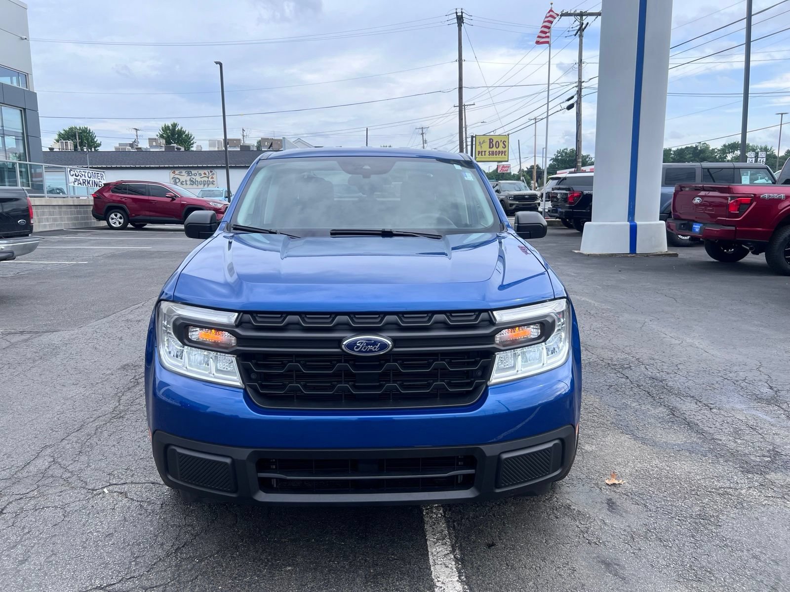 Used 2024 Ford Maverick XL FWD image 2