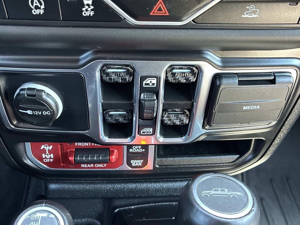 Used 2021 Jeep Gladiator Rubicon AWD/4WD image 31