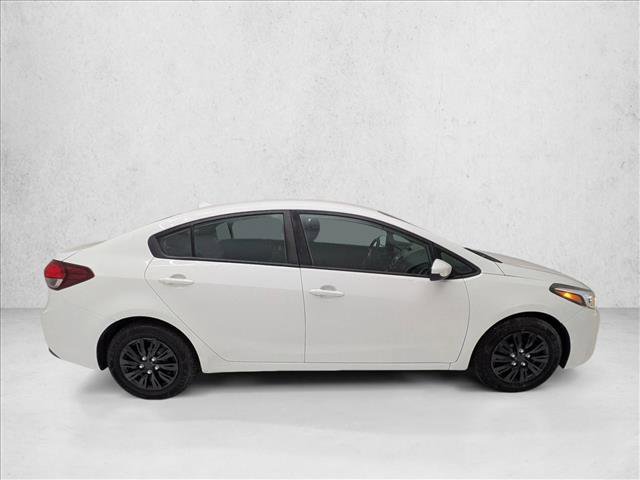 Used 2018 Kia Forte LX image 4