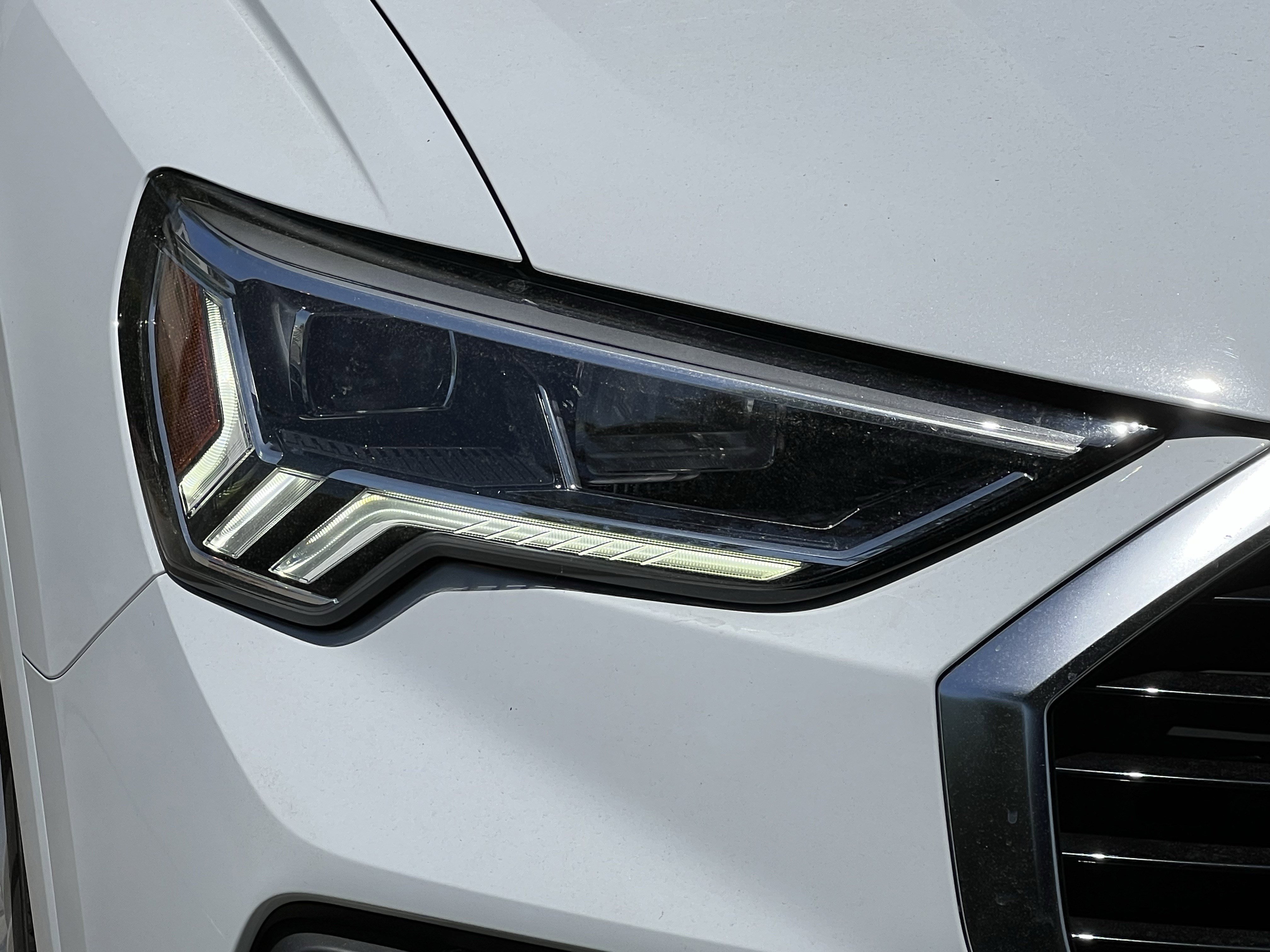 Used 2020 Audi Q3 2.0T Premium Plus AWD/4WD image 11