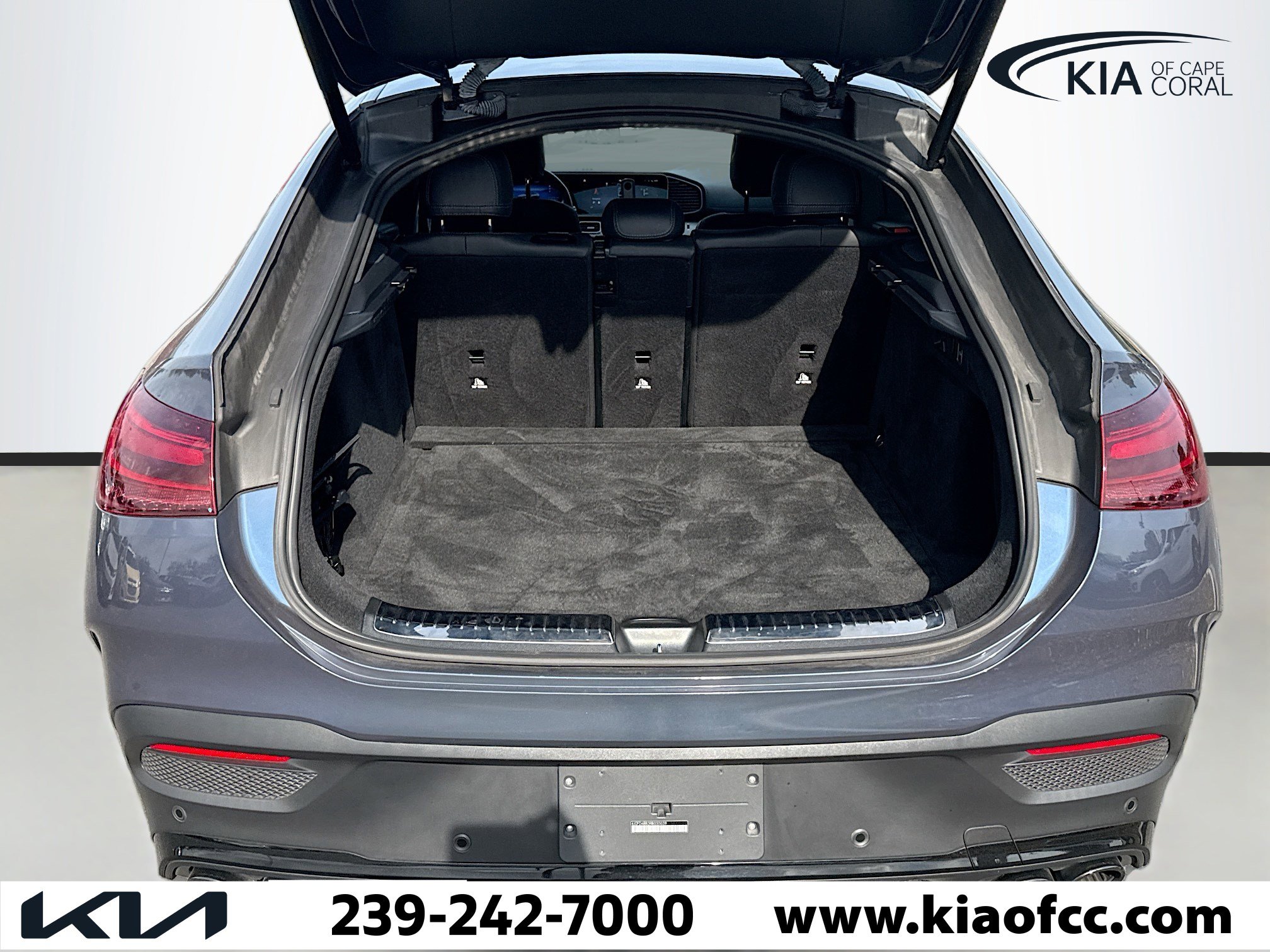 Used 2024 Mercedes-Benz GLE 53 AMG 4MATIC Coupe w/ AMG Night Package image 12