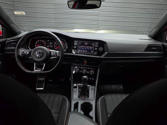 Used 2020 Volkswagen Jetta GLI FWD image 12
