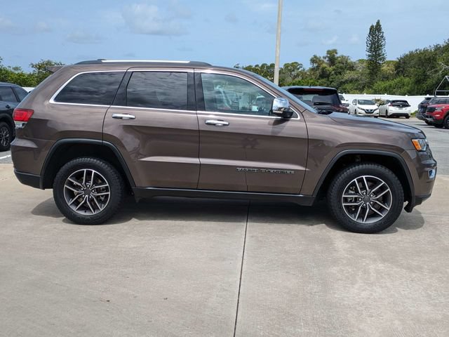 Used 2021 Jeep Grand Cherokee Limited AWD/4WD image 4