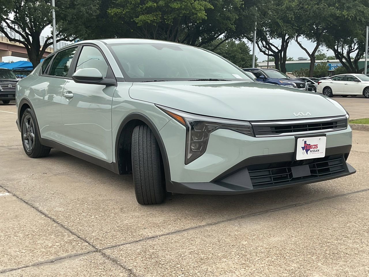 Used 2025 Kia K4 FWD image 4